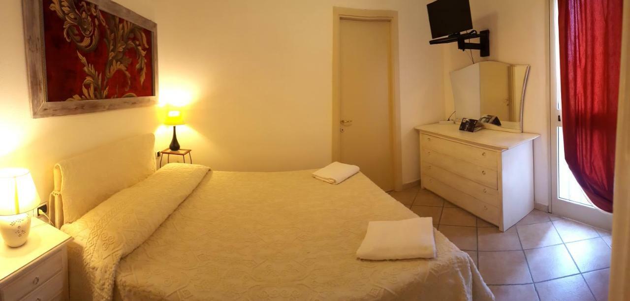 B&B Casa Derosas Golfo Aranci Exterior photo